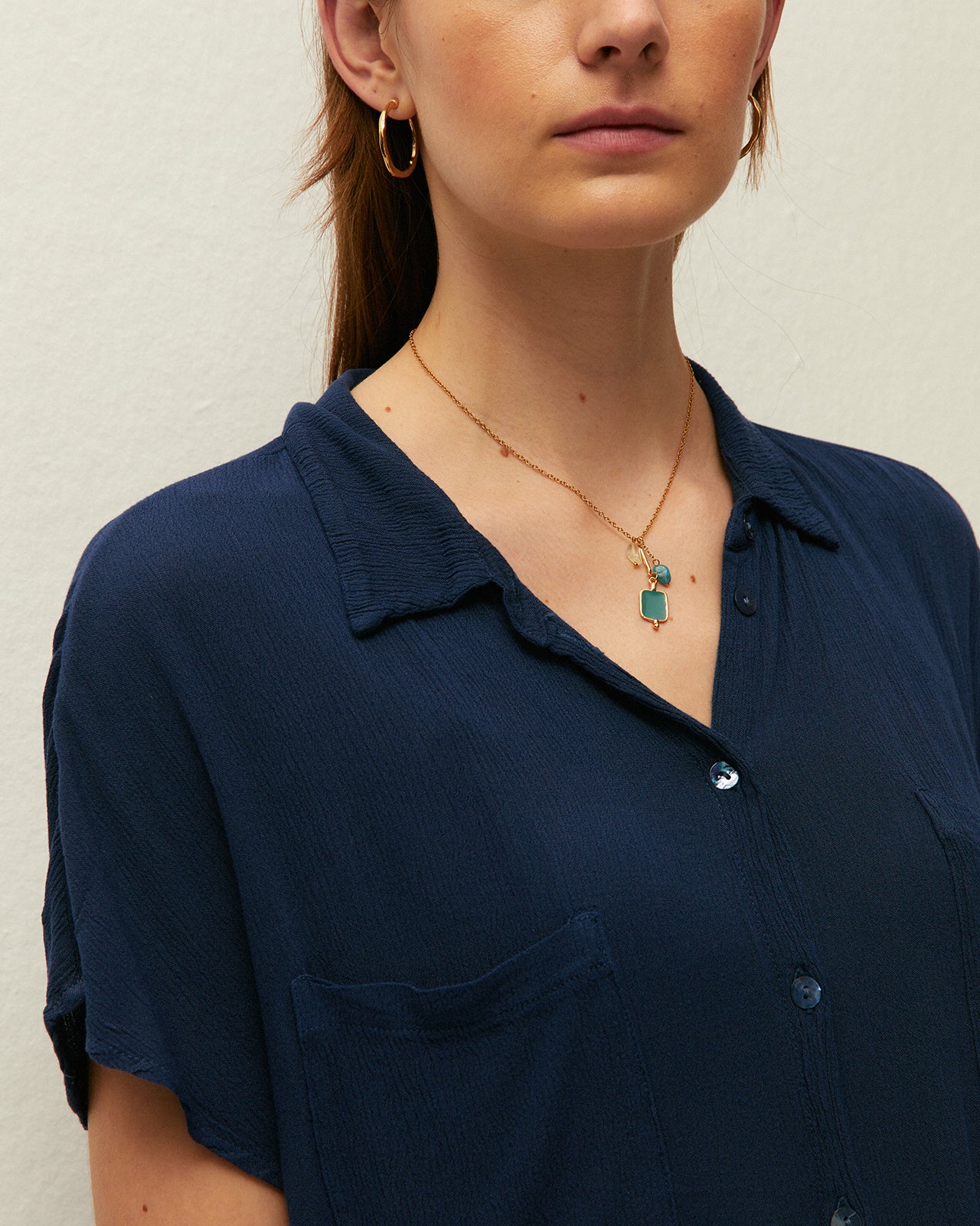 Camisa bambula bolsillos - Image 4