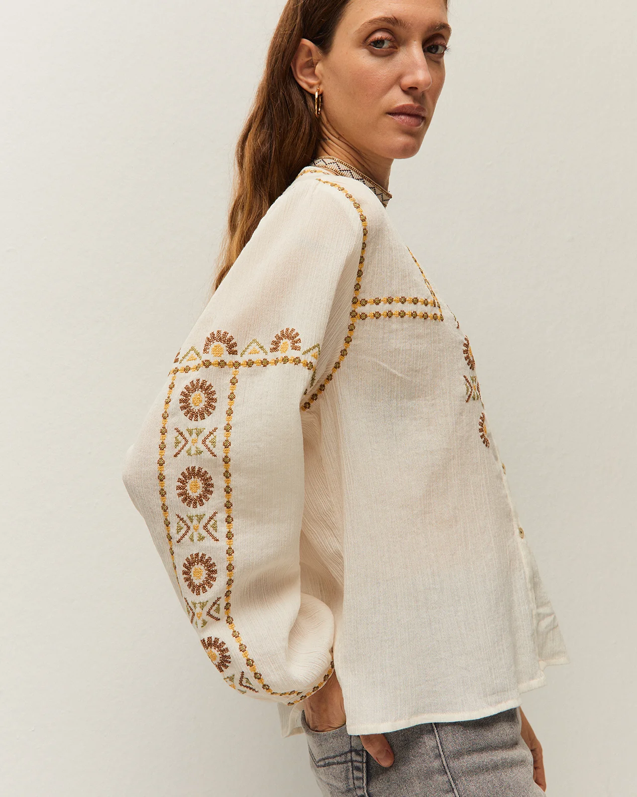 Camisa Bordado de colores - Image 4
