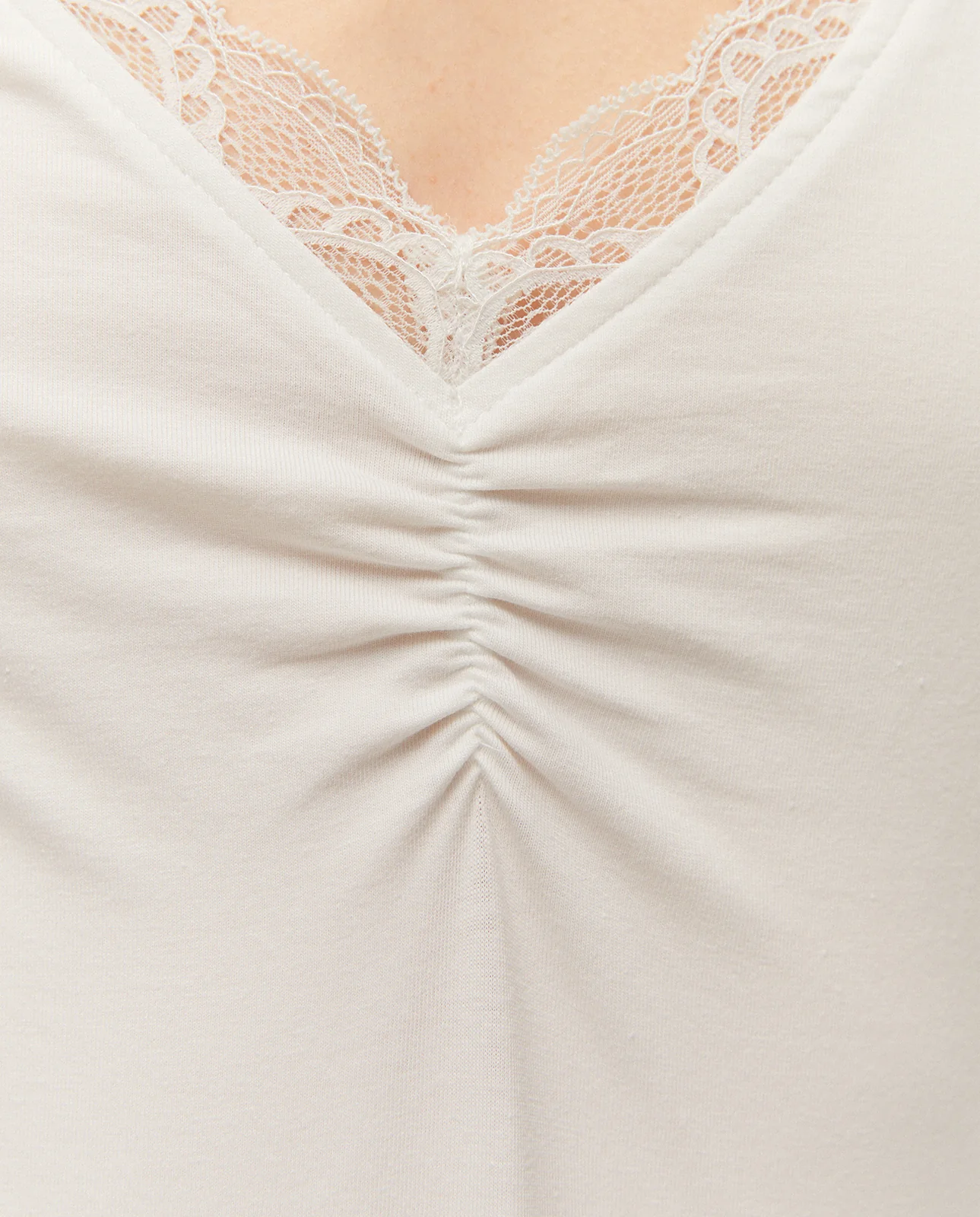 Camiseta básica puntilla - Image 5