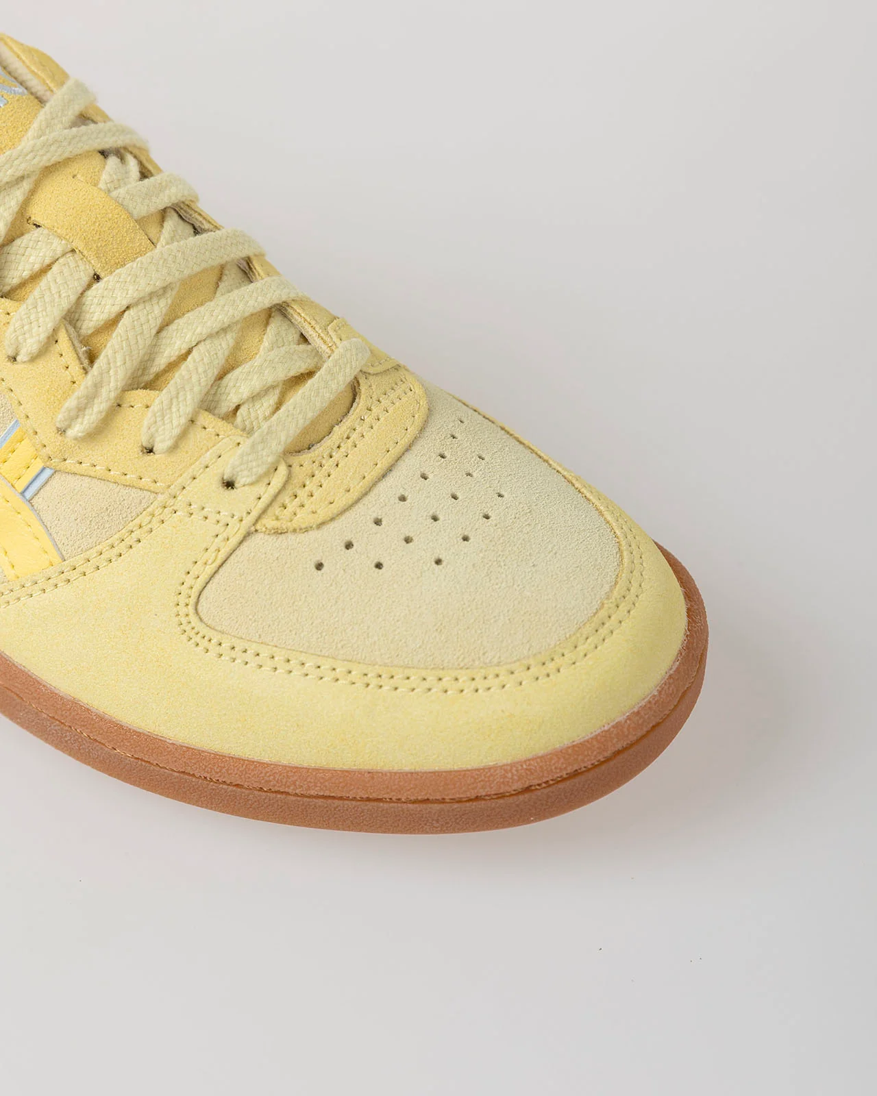 Zapatilla Asics amarilla Skyhand OG - Image 4
