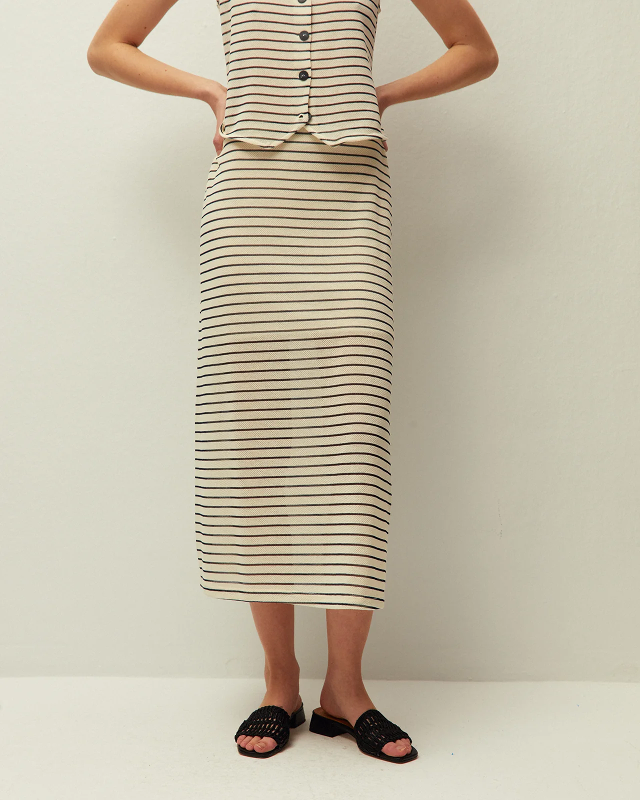 Falda obertura lateral - Image 3