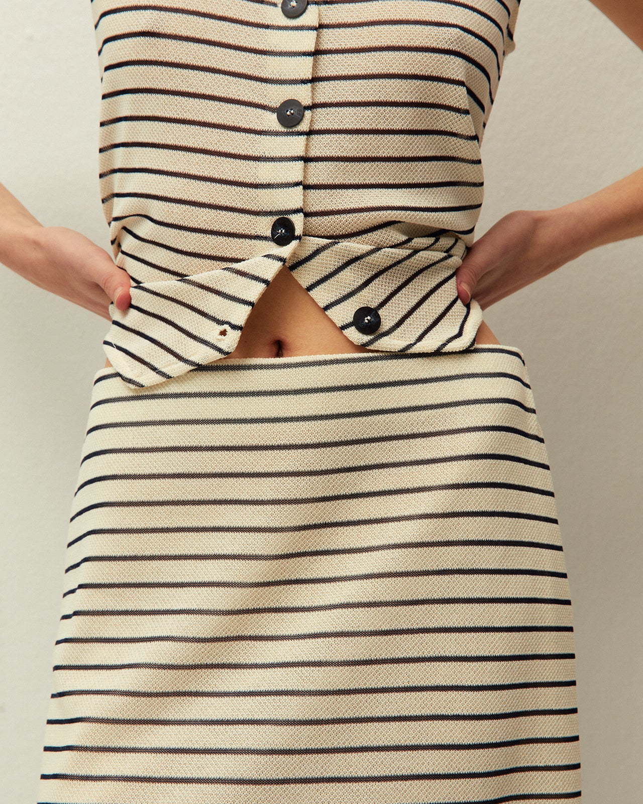 Falda obertura lateral - Image 4