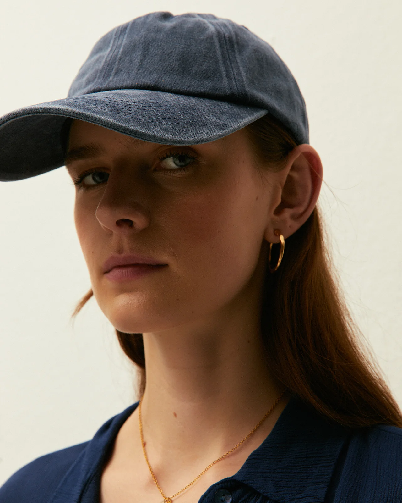 Gorra efecto tintura degastada - Image 7