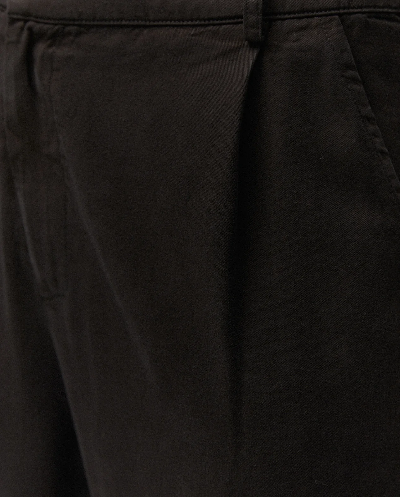 Pantalón pinzas fluido - Image 5