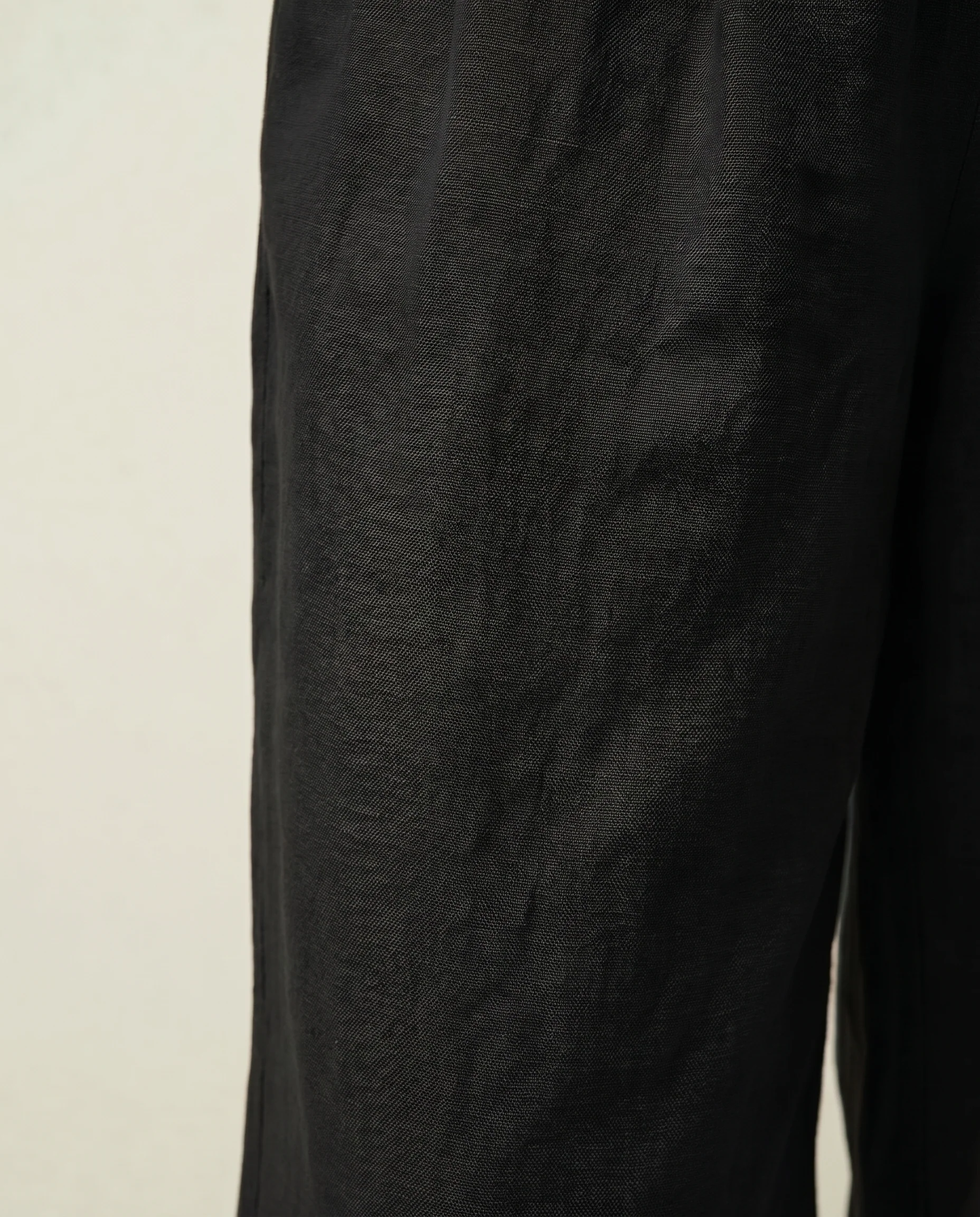 Pantalón bombacho con goma en el bajo - Image 5