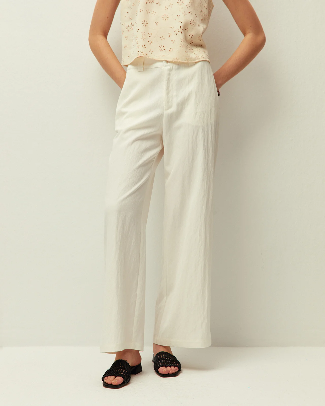 Pantalón ancho blanco - Image 3
