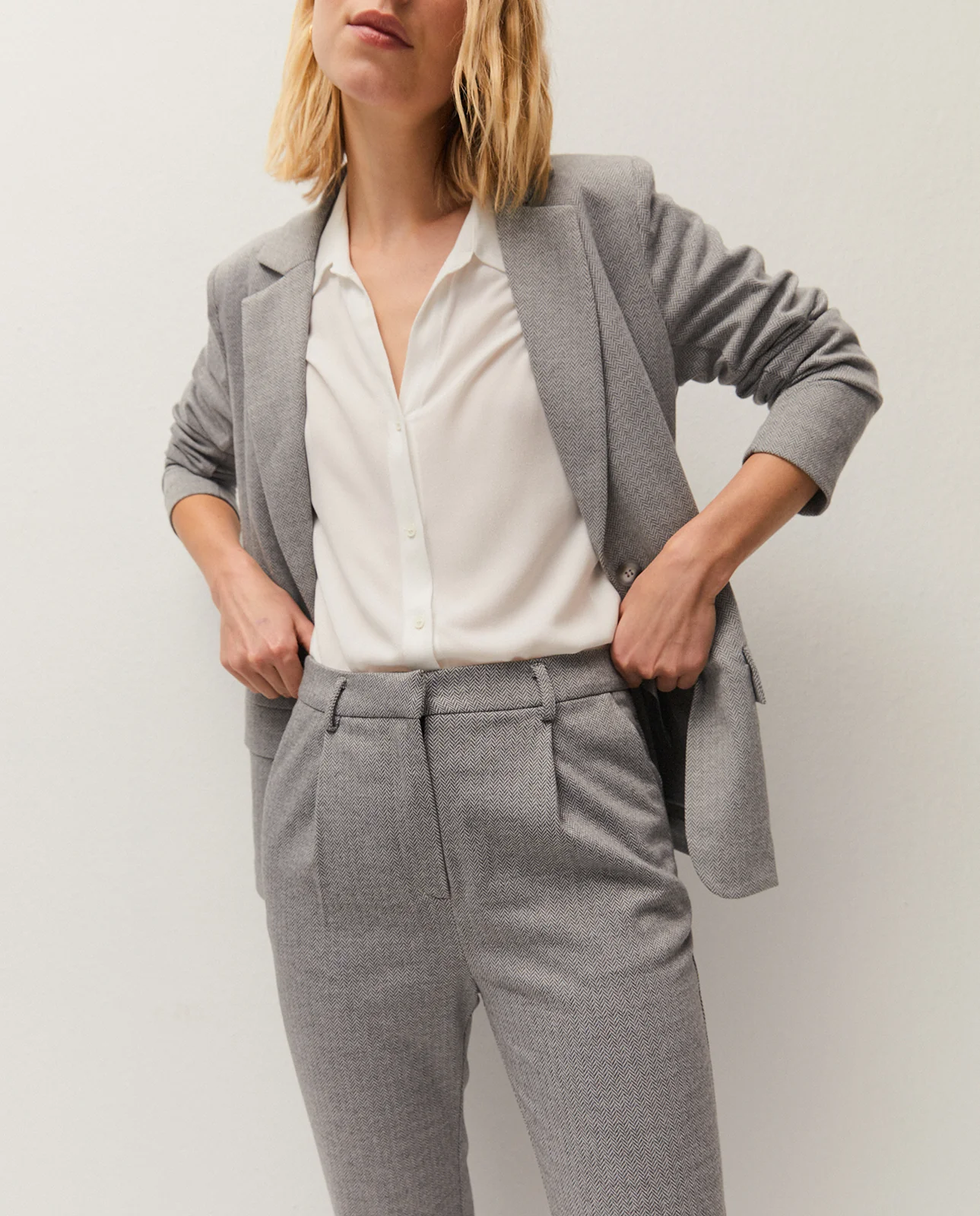 Pantalón espiga - Image 4