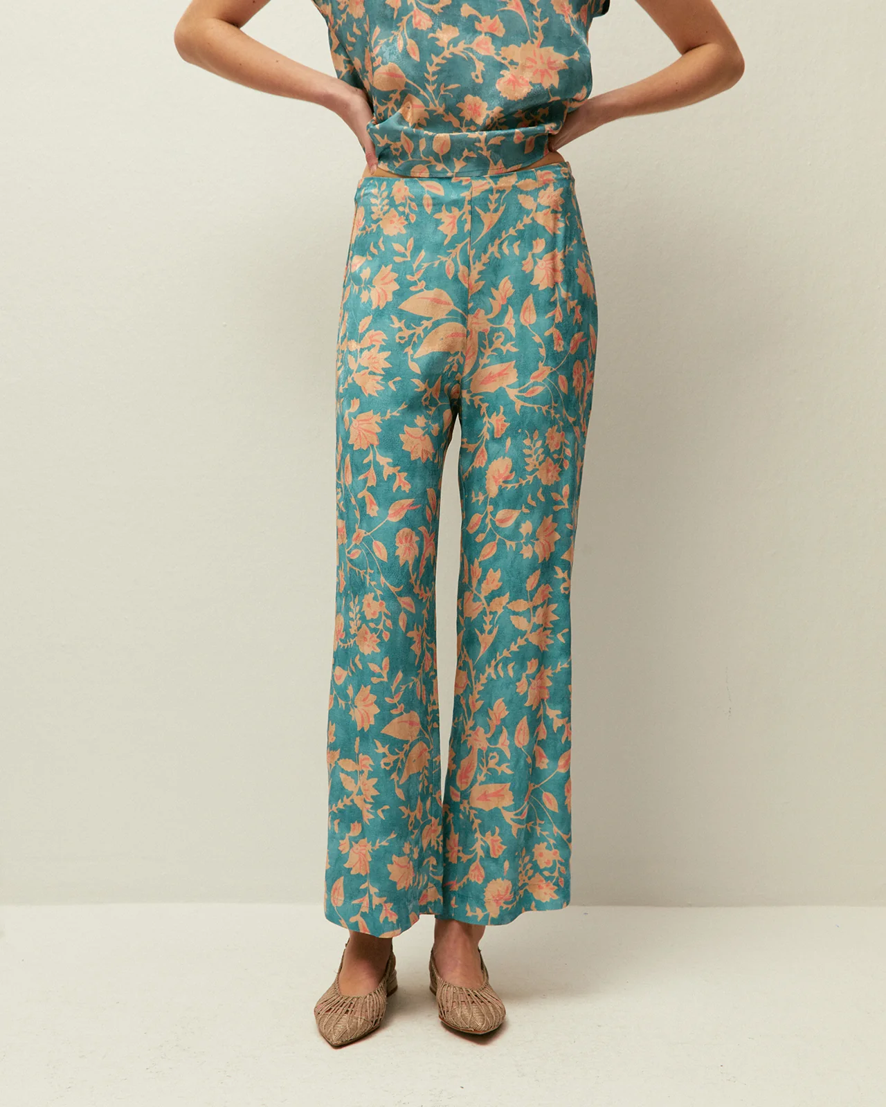 Pantalón estampado floral - Image 3