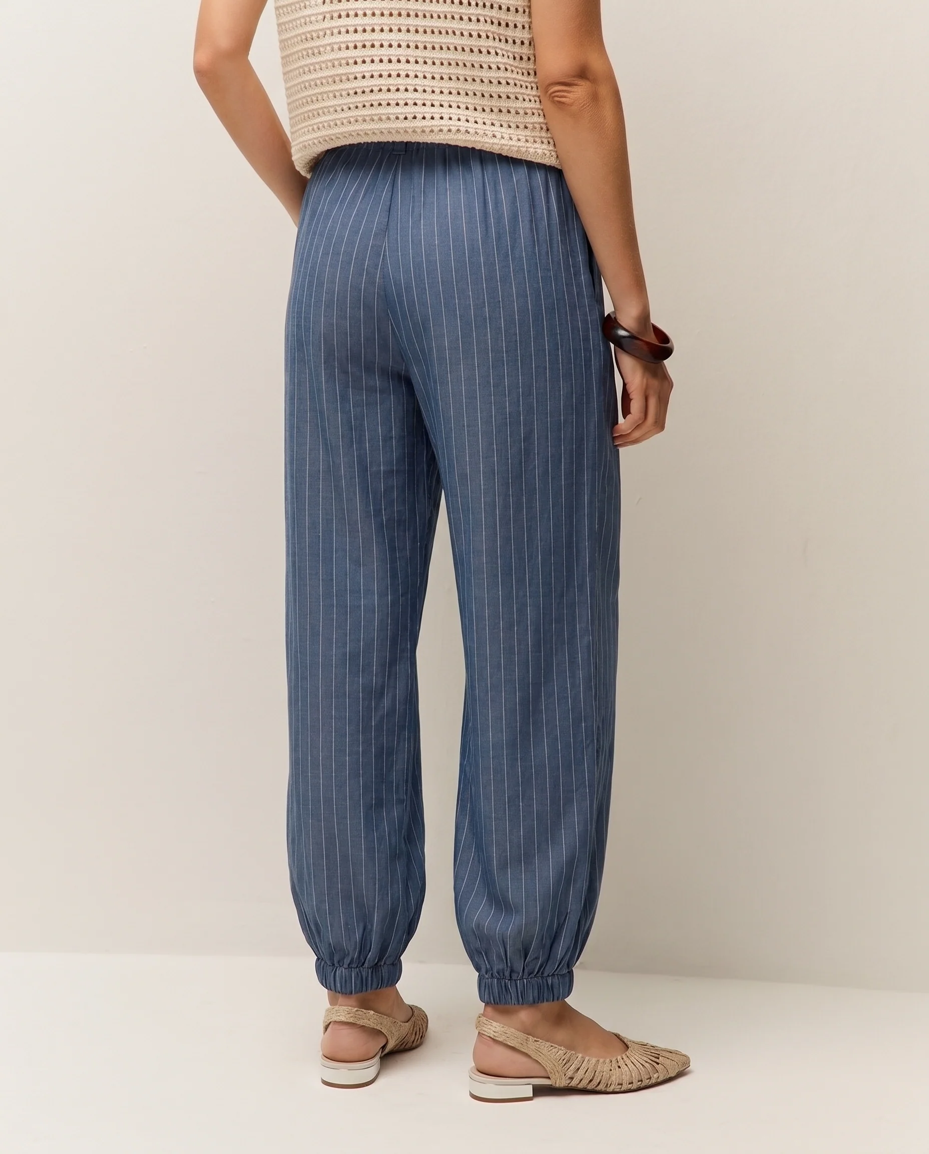 Pantalón fluido raya diplomática - Image 2