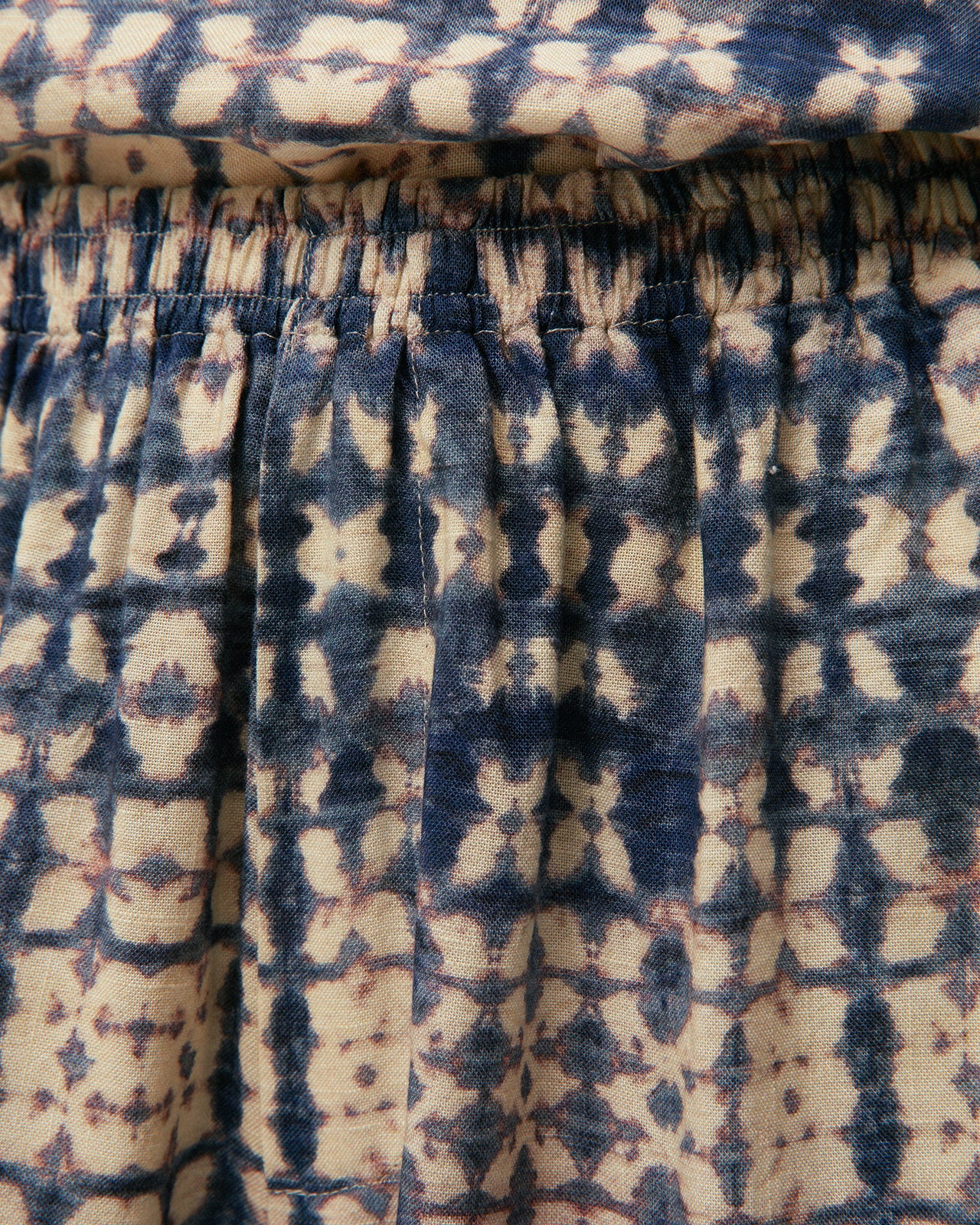 Short estampado tie dye - Image 5