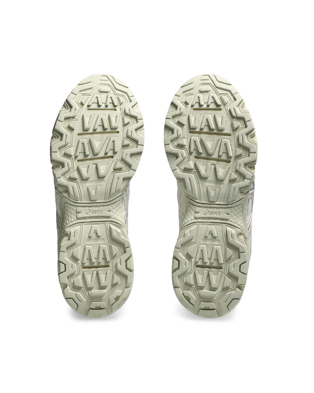 Zapatilla Asics Gel-Nunobiki crema - Image 5